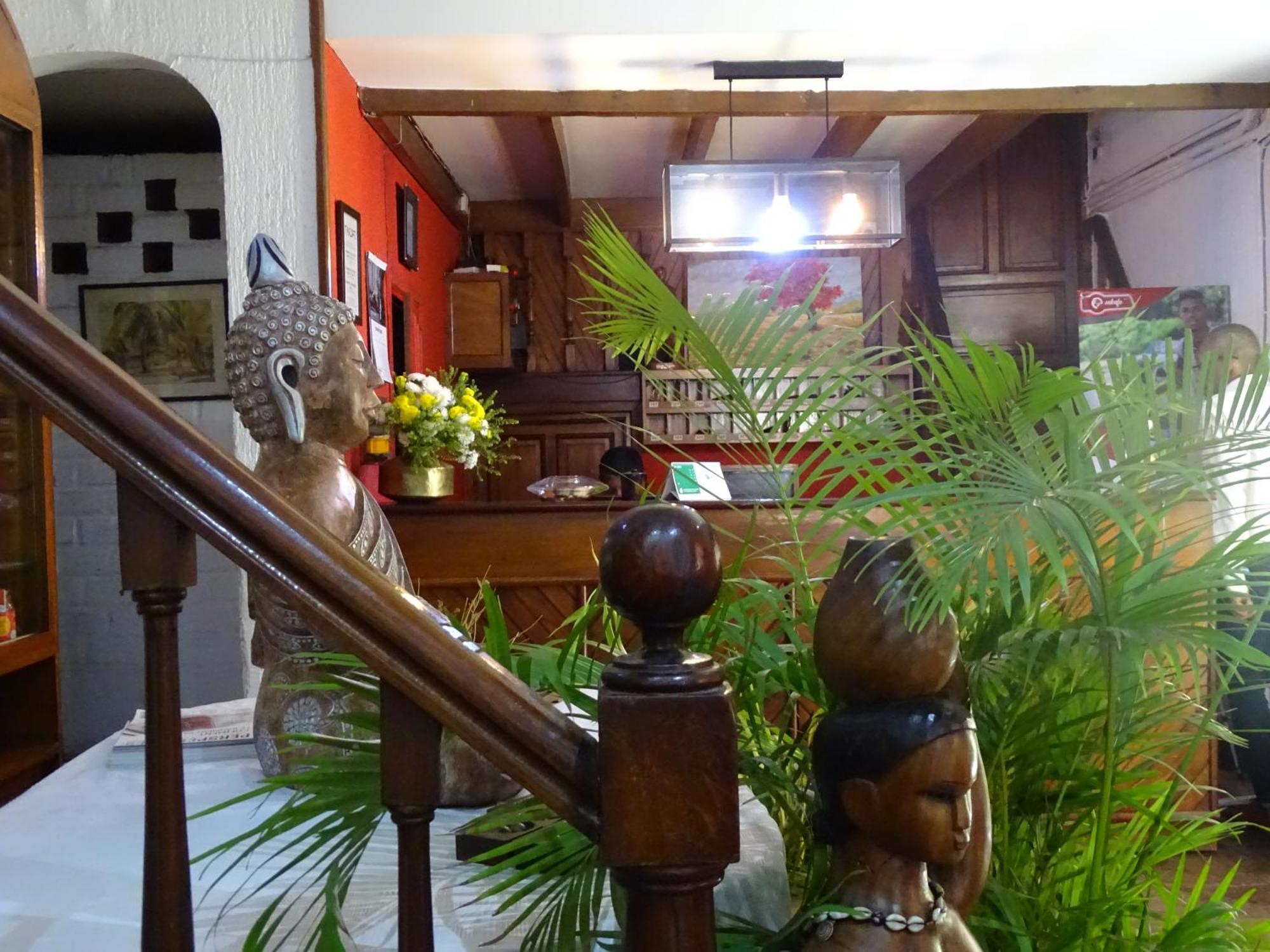 Radama Hotel Antananarivo Buitenkant foto